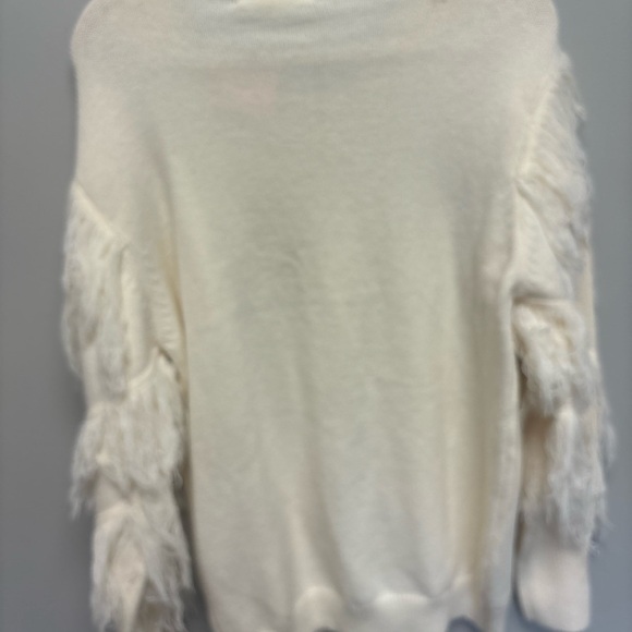 Vine & Love Fringe Sleeve White Sweater - Picture 5 of 5